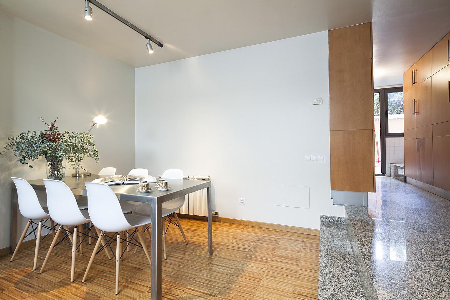 My Space Barcelona Guell Terrace Center Exterior foto